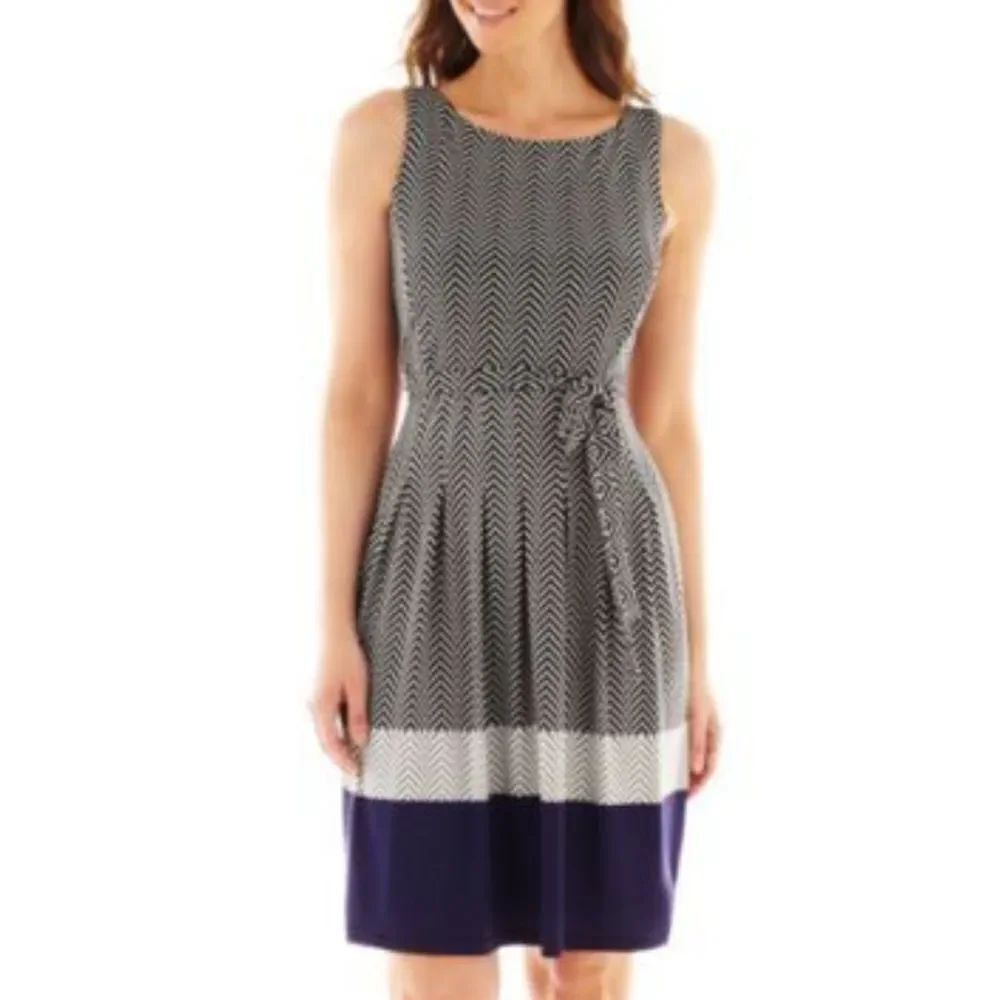 BRAND NEW LIZ CLAIBORNE FIT & FLARE SLEEVELESS PLEATED WOMEN"S DRESS